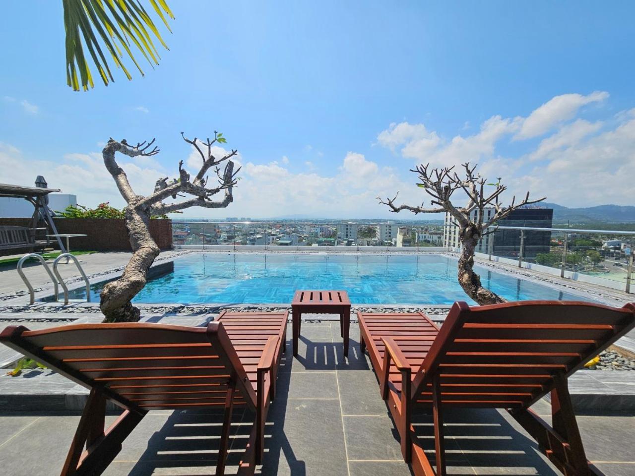 Mtr Apartment & Hotel Дананг Екстериор снимка